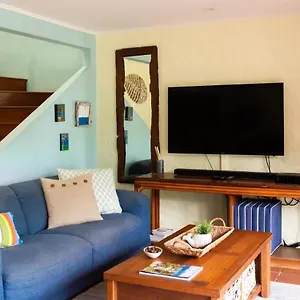 number-2-on-the-beach-beautiful-beachfront-villa.queenslandhotels.net/